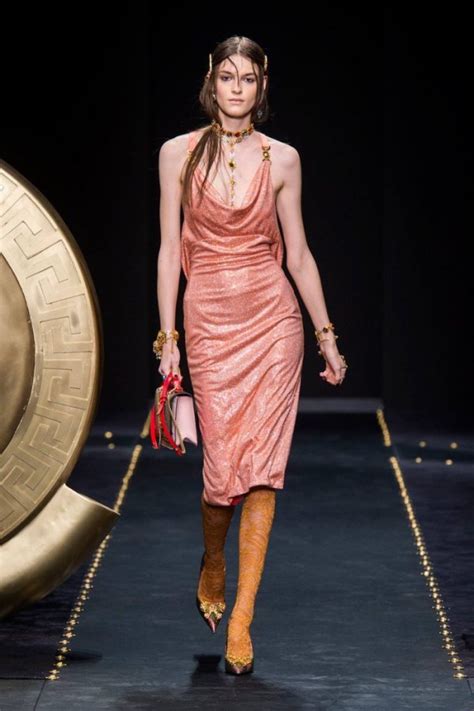 versace 2019 winter|Versace bronze columns.